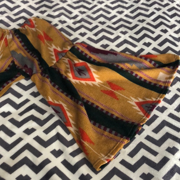 Western style dress - Picture 3 of 3